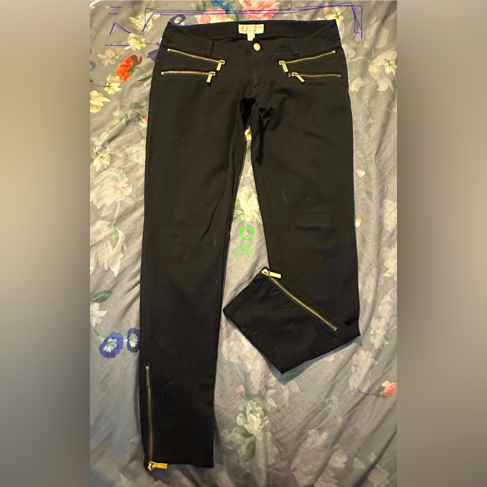 Michael Kors Black Pants with Gold Buttons & zippers size 8